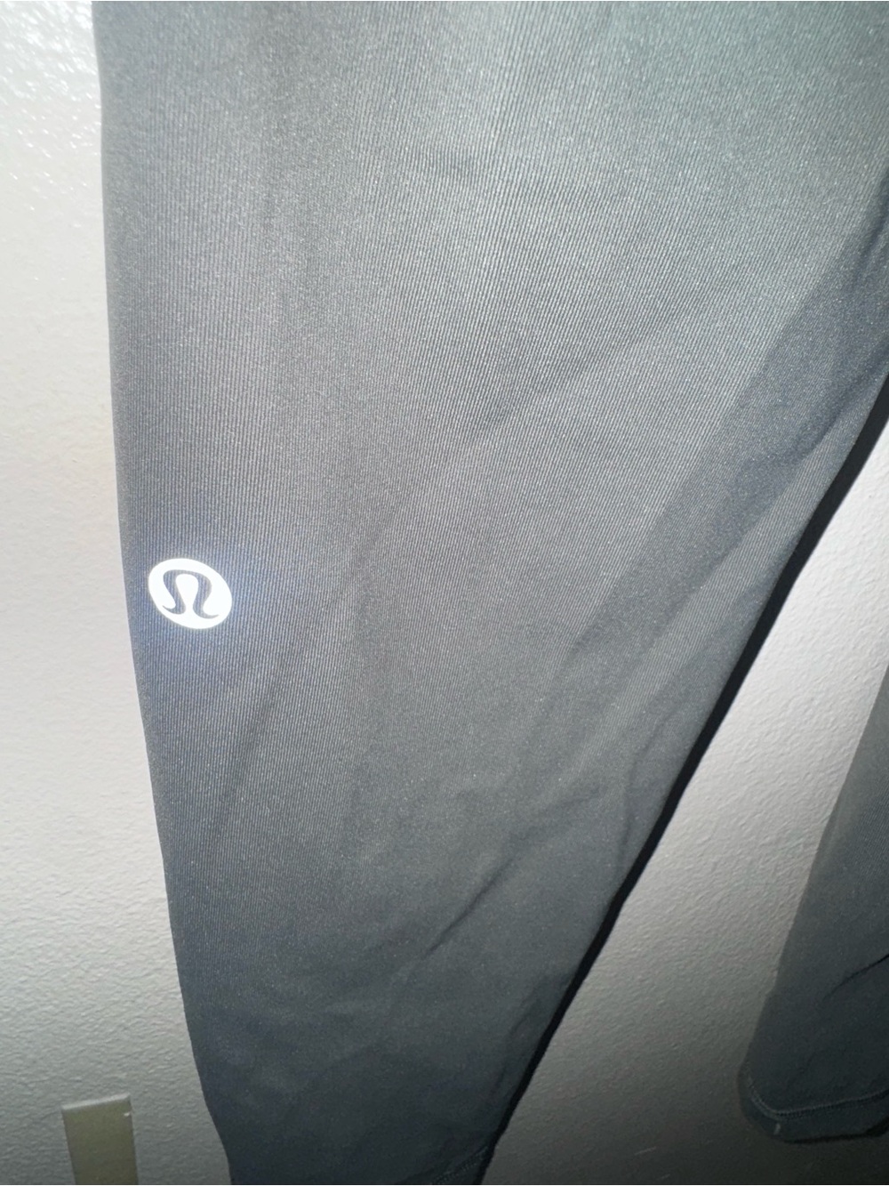 lululemon athletica Women's Gray Leggings with Reflective Logo size 0